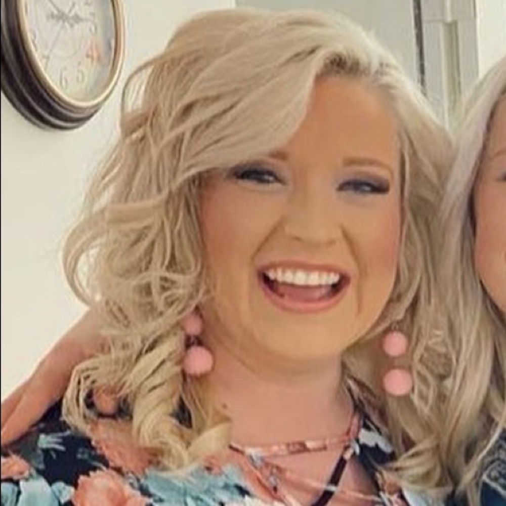 Meet your Posher, Sierra